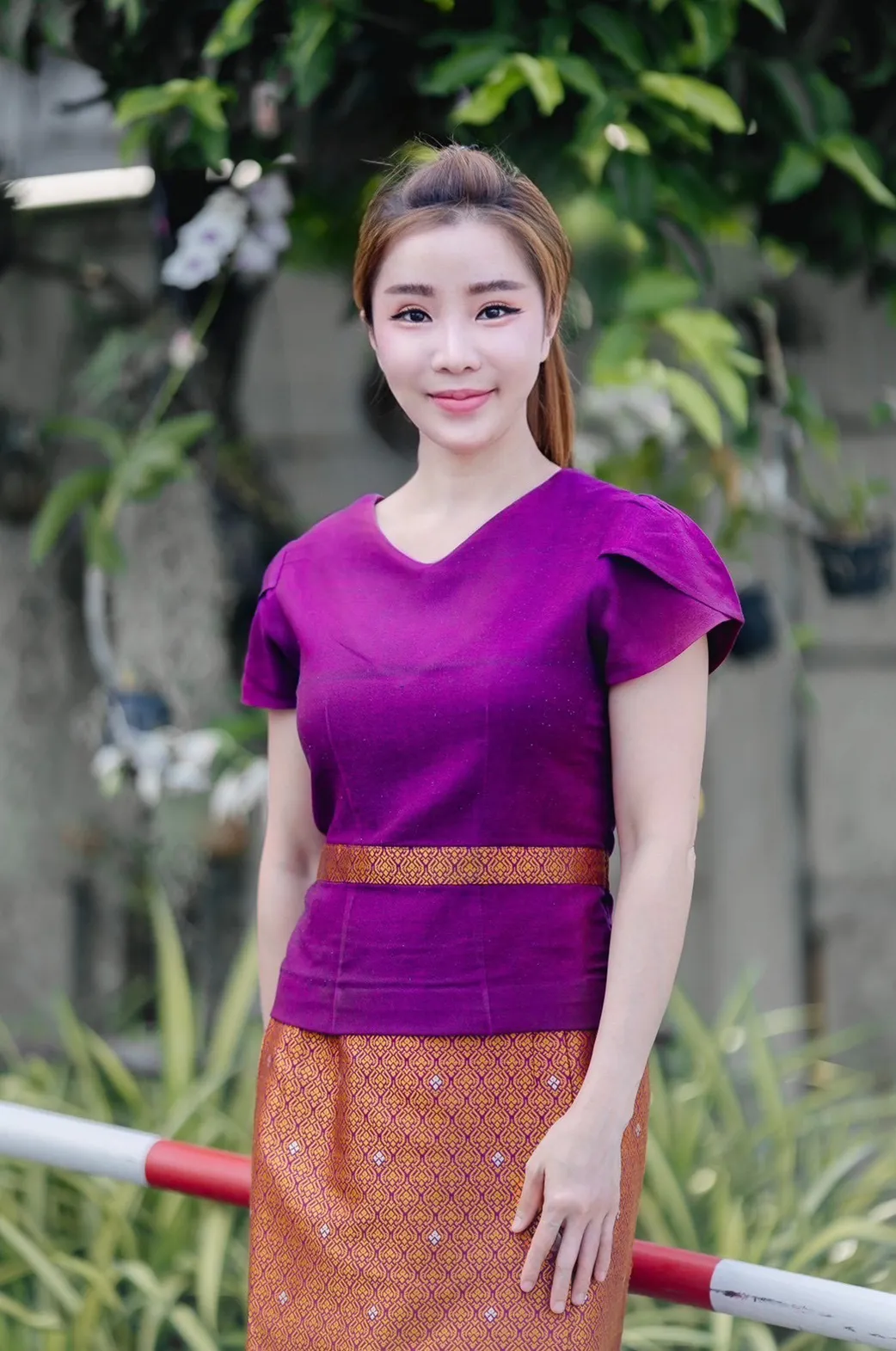 6571E59C-355C-4C4F-BFD1-4B9681CD47EE-1